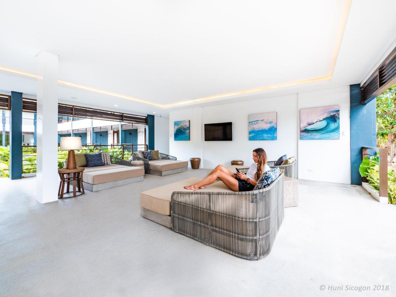 Huni Sicogon Hotell Carles Exteriör bild